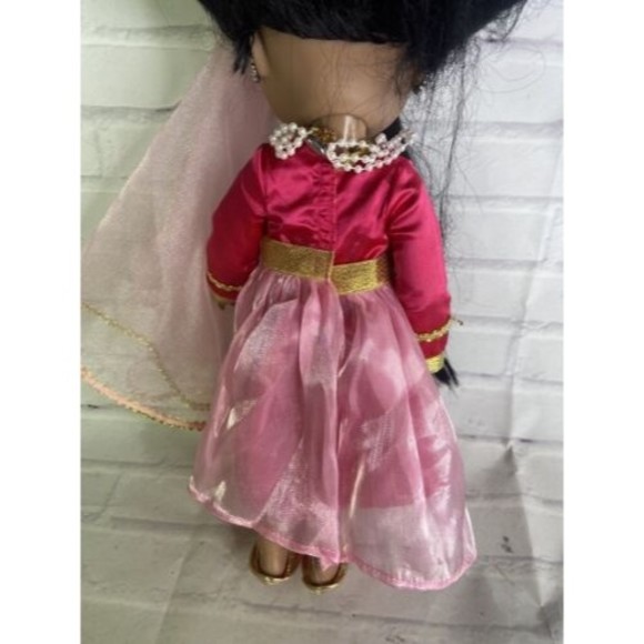 Disney Store It's A Small World INDIA Doll With Outfit Shoes Retired - Picture 13 of 16